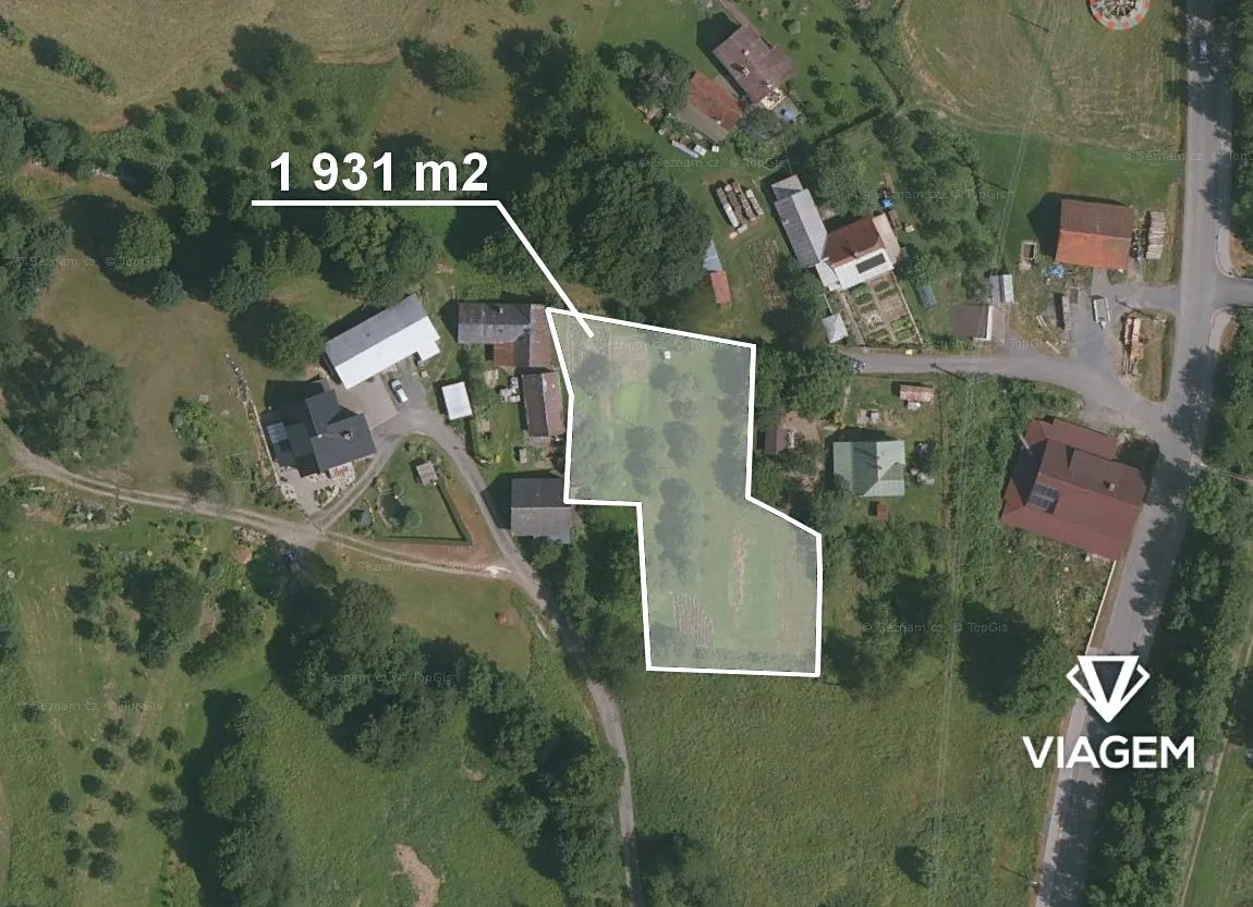 Prodej podílu 1/4 stavebního pozemku 482 m²